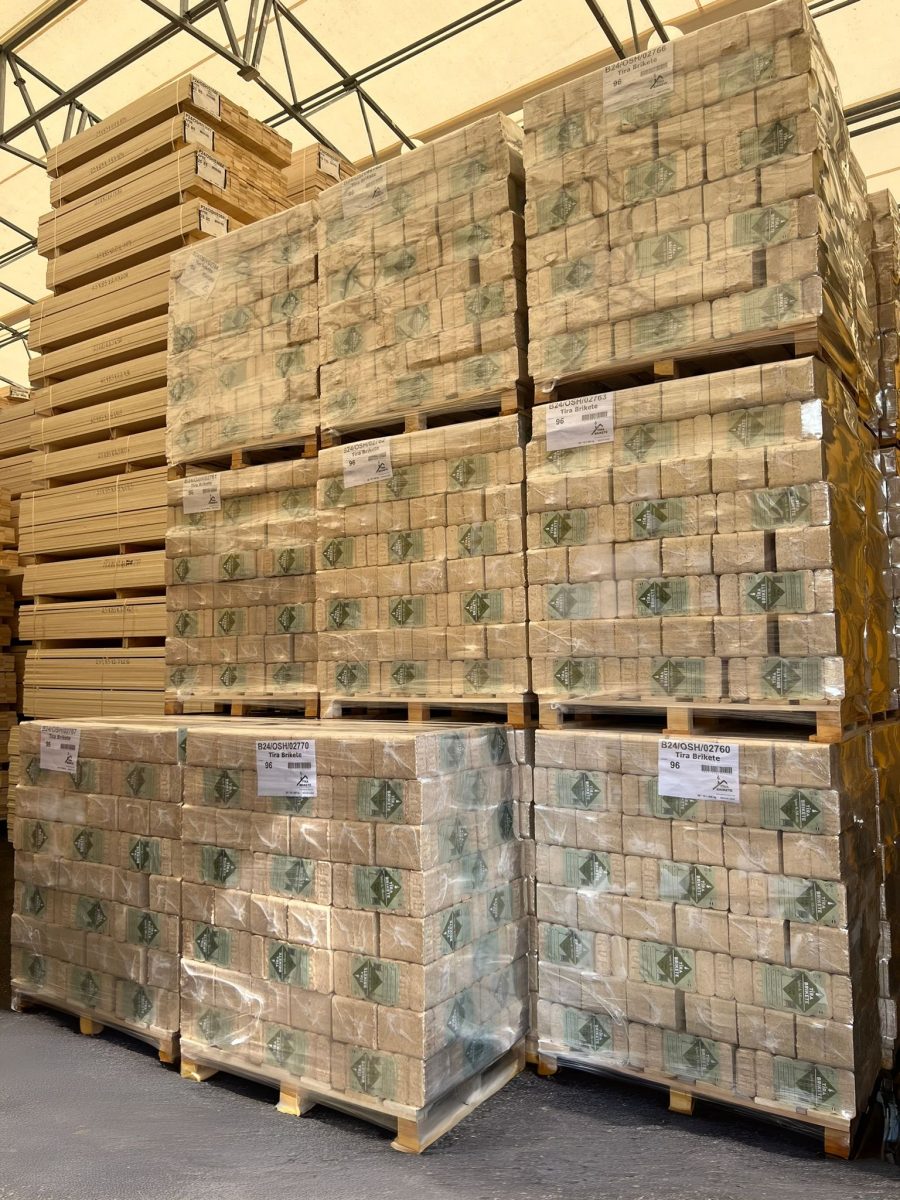 Briketes un to patēriņš: cik daudz kurināmā vajadzīgs jūsu mājoklimTallink