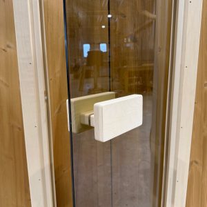 O'wood ražotās saunas un pirts durvis no Apses koka un Bronzas rūdītā stikla